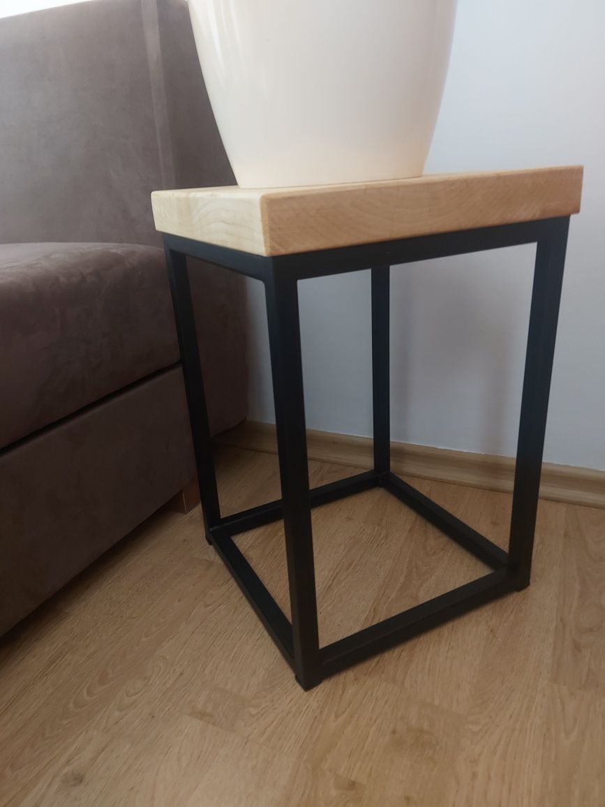 Stojak loft z deską dębową