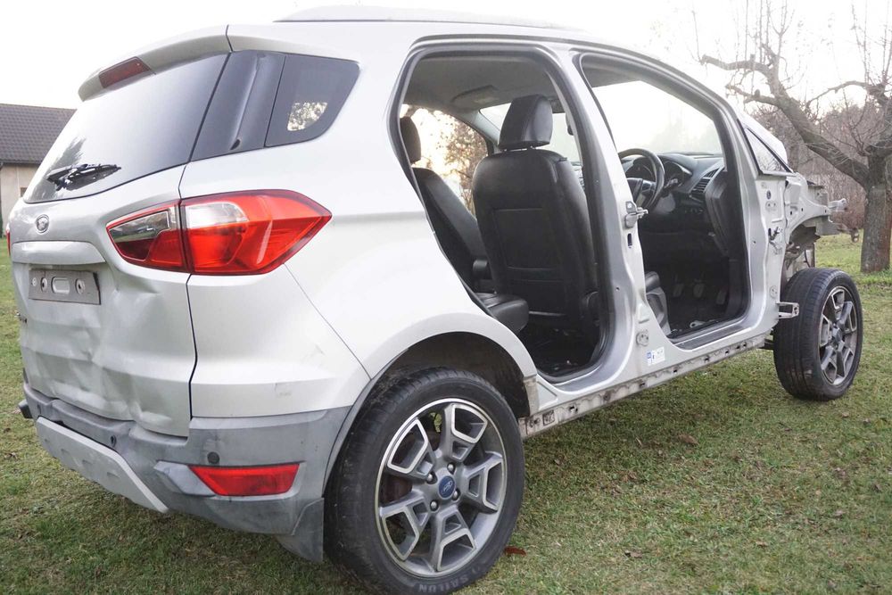 Ford ekcoSport mk2 szkielet skóry koła błotnik lewy prawy tył Całość *