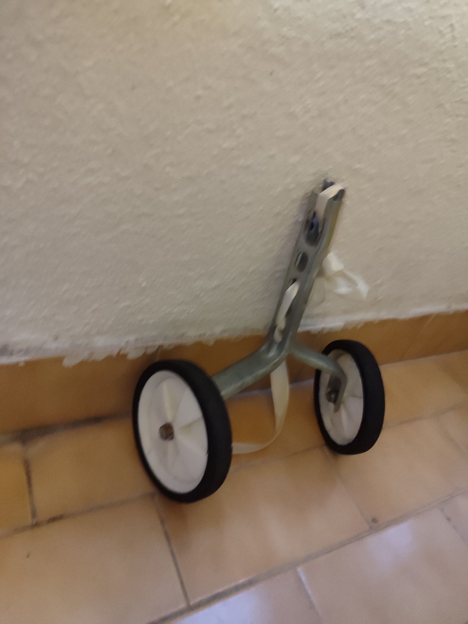 Rodinhas para  bicicleta  de criança
