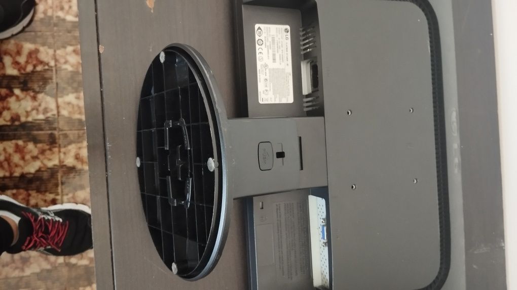 Monitor pc LG usado
