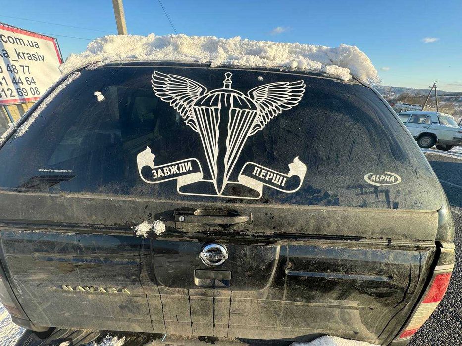 Заднє Скло до Nissan Navara 2004