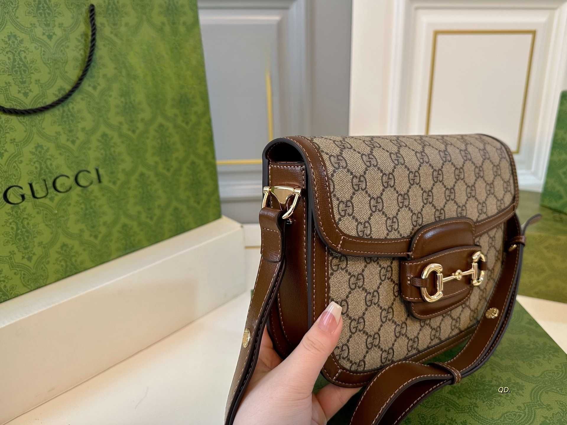Gucci nowy monogram 1955 torba siodłowa
