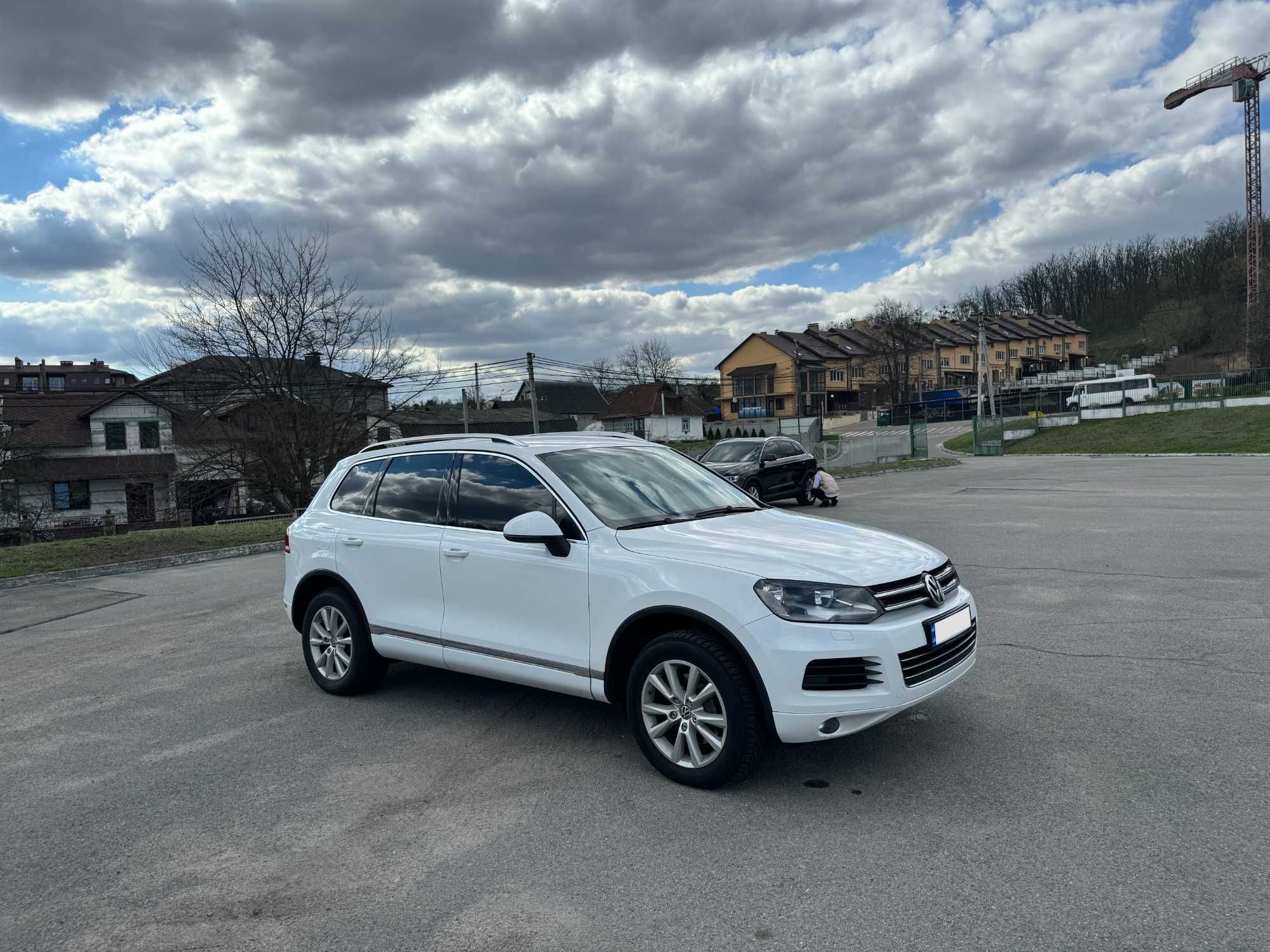 VW Touareg 3.0 tdi - Official