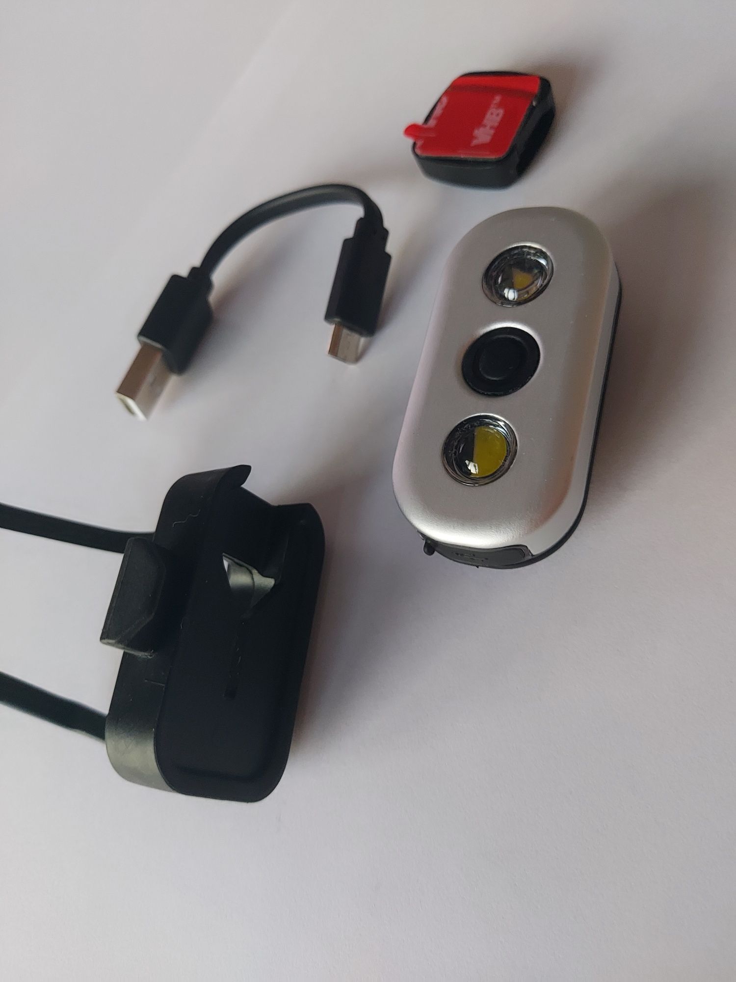 Lampka rowerowa dwukolorowa VIOO Clip na akcesoria LED akumulator USB