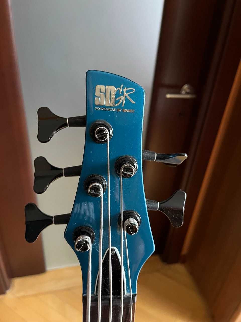 Японська 5-струнна Бас Гітара Ibanez SR885