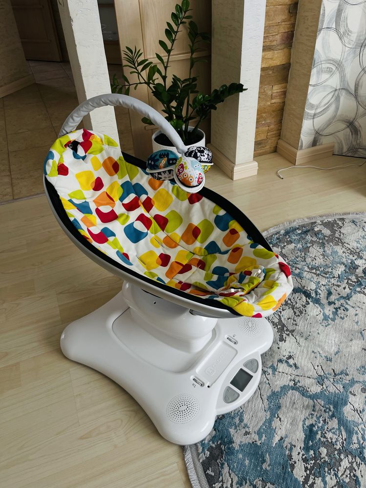 Укачивающий центр 4moms mamaroo