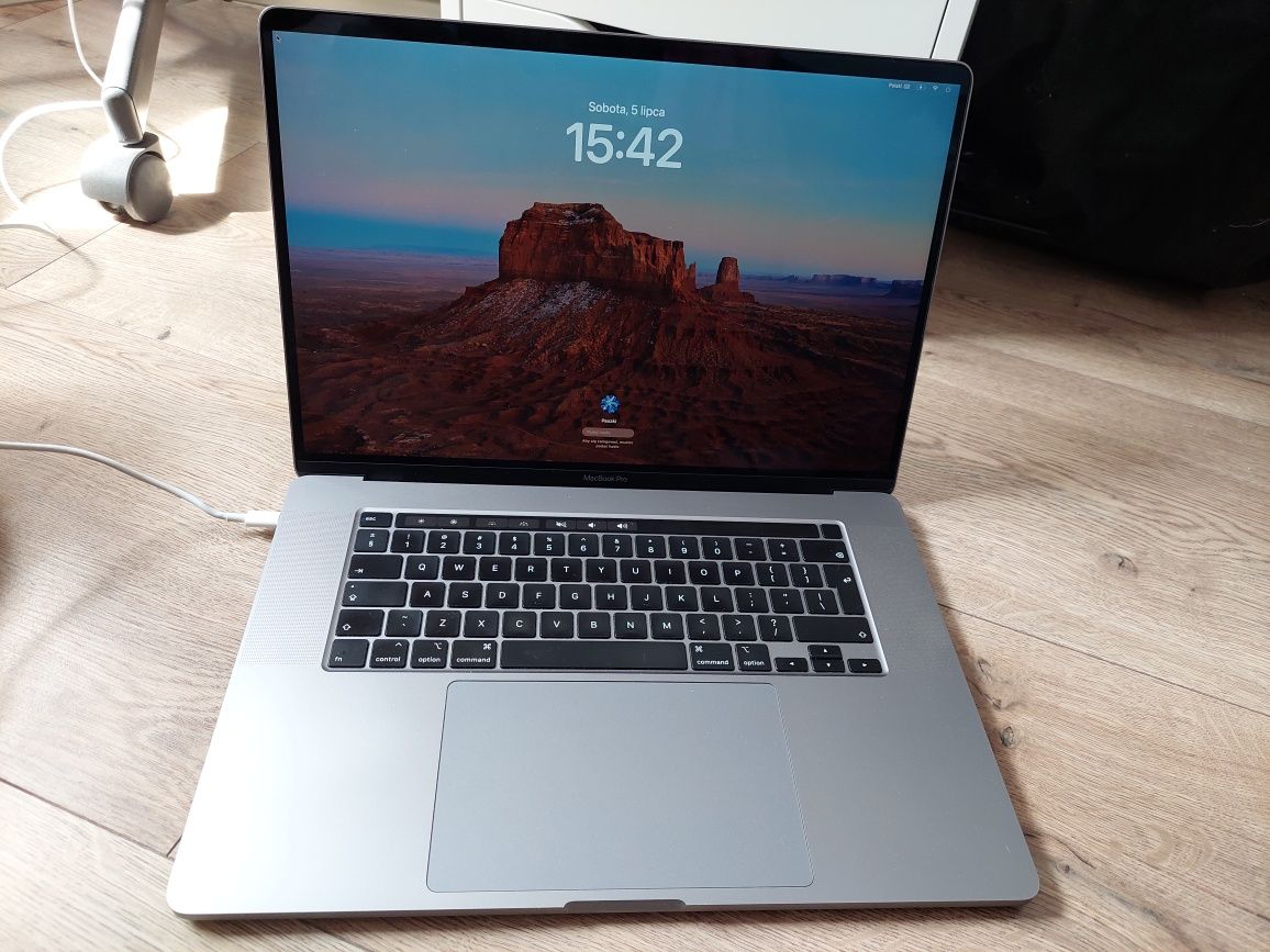 Laptop Apple MacBook Pro 16 Intel Core i7