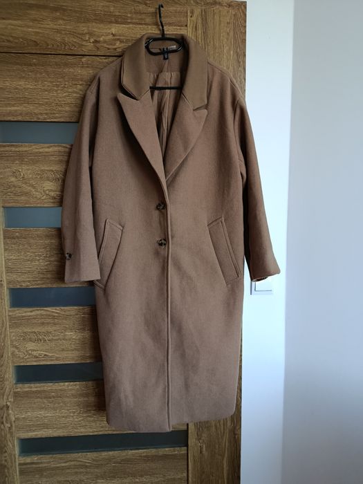 Beżowy płaszcz oversize H&M