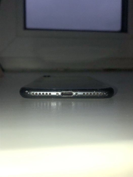 Продам iPhone 8 64gb