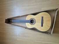 Guitarra clássica nova