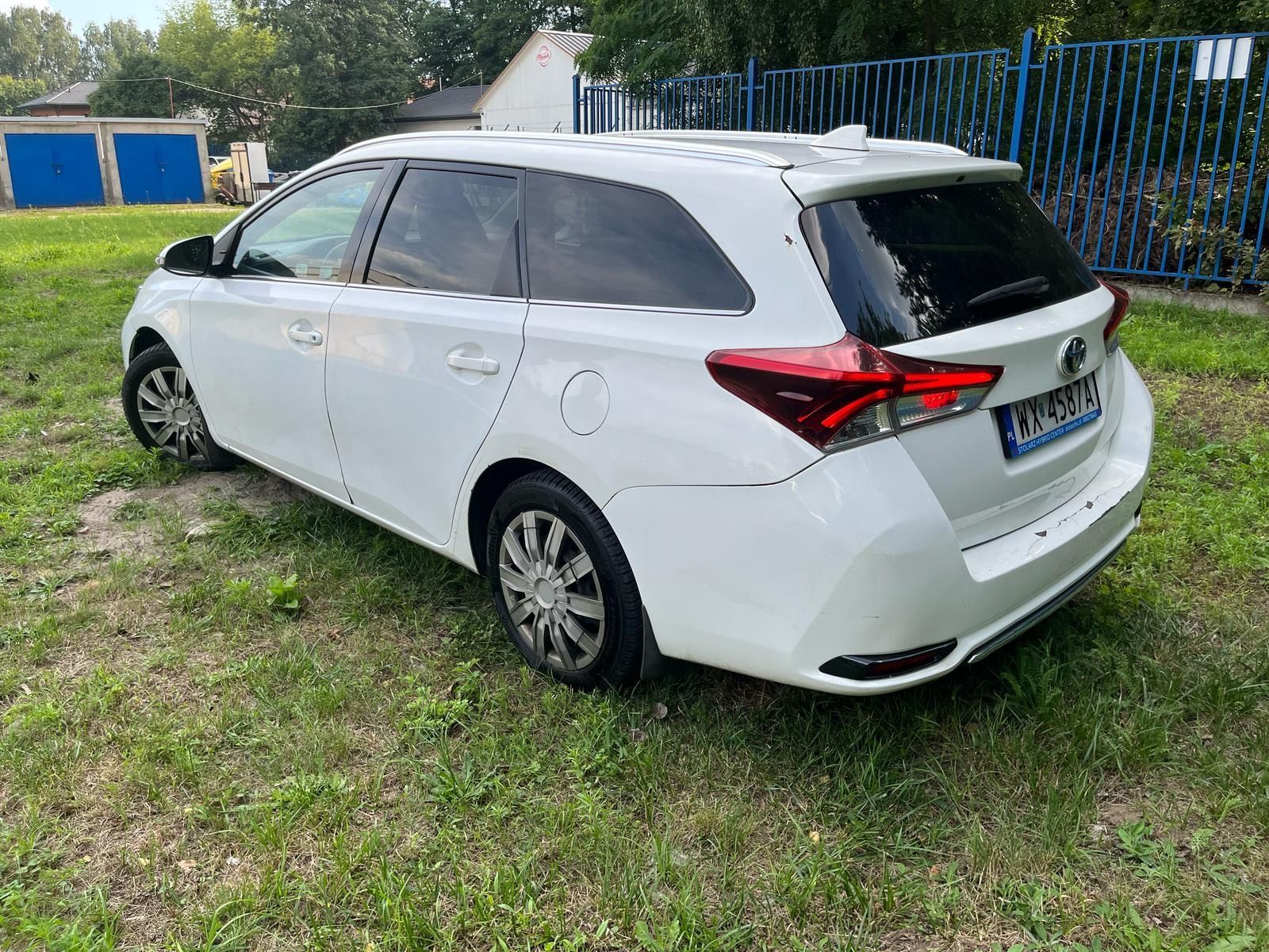 Toyota Auris Toyota Auris Hybryda + LPG | 2015 | Serwisowana l Polift