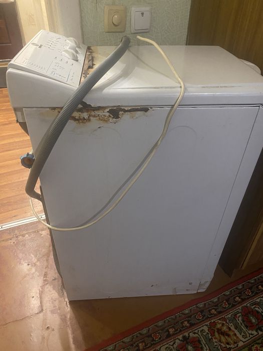 Продам на зачасти стиральную машину