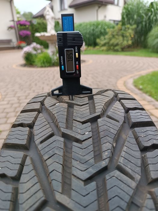 Opona zimowa Taurus 185/65 r15.