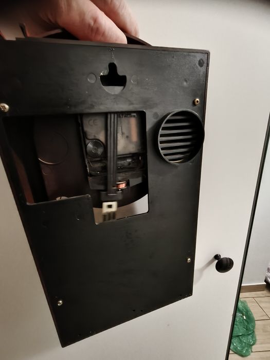 Zegar ścienny na baterie