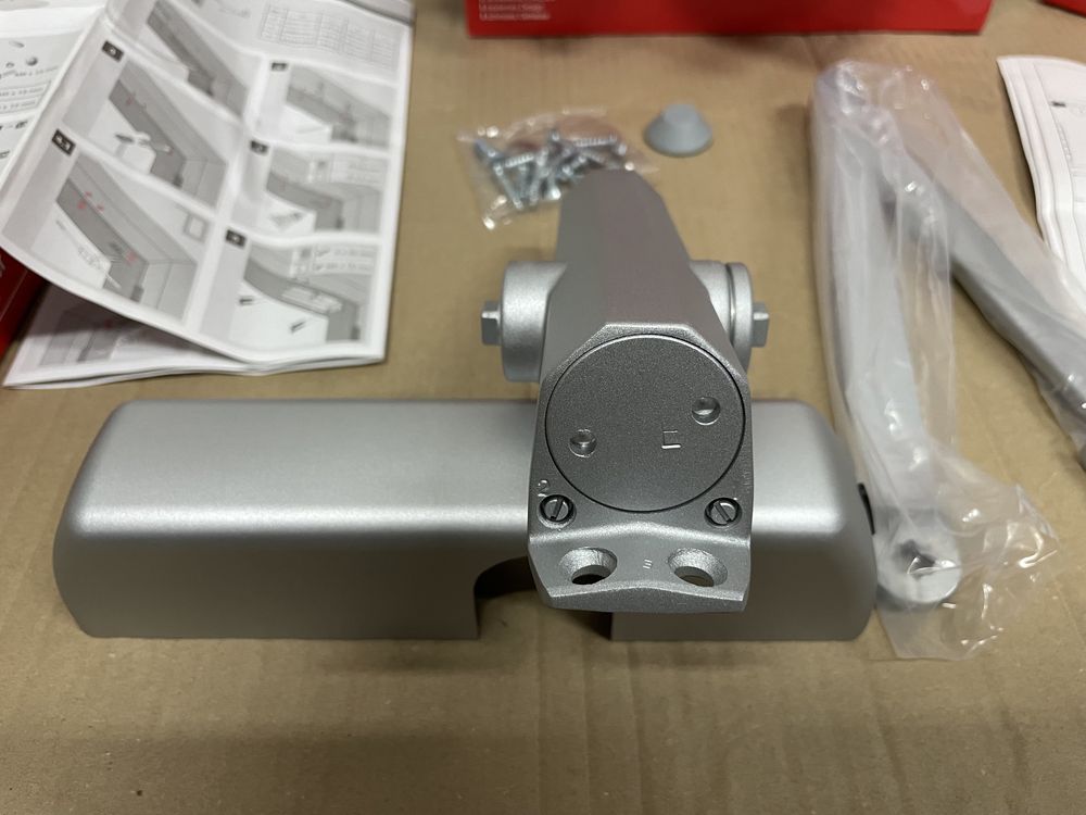 Samozamykacz drzwiowy drzwi NOWY! ASSA ABLOY
