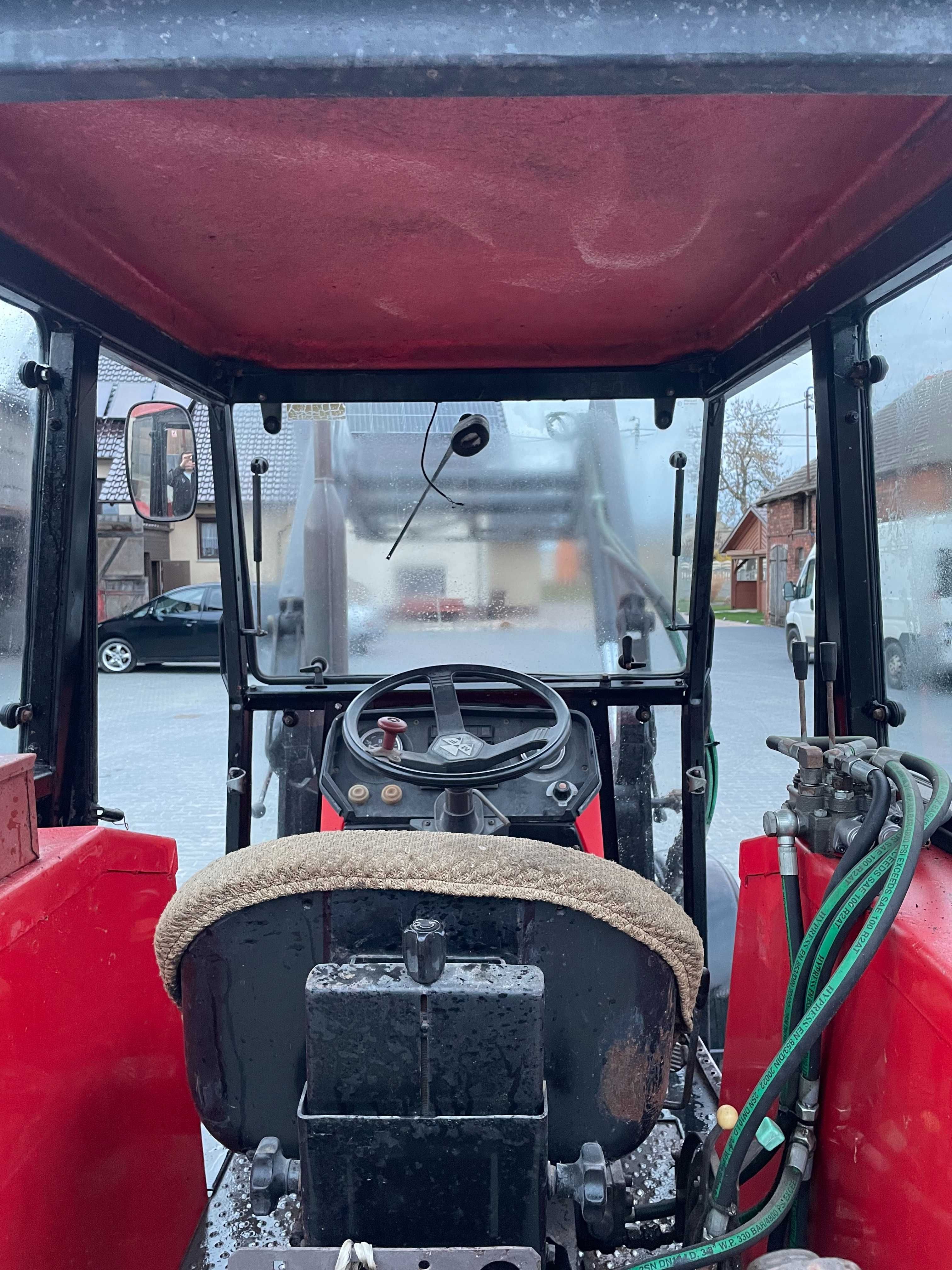 Massey Ferguson 253