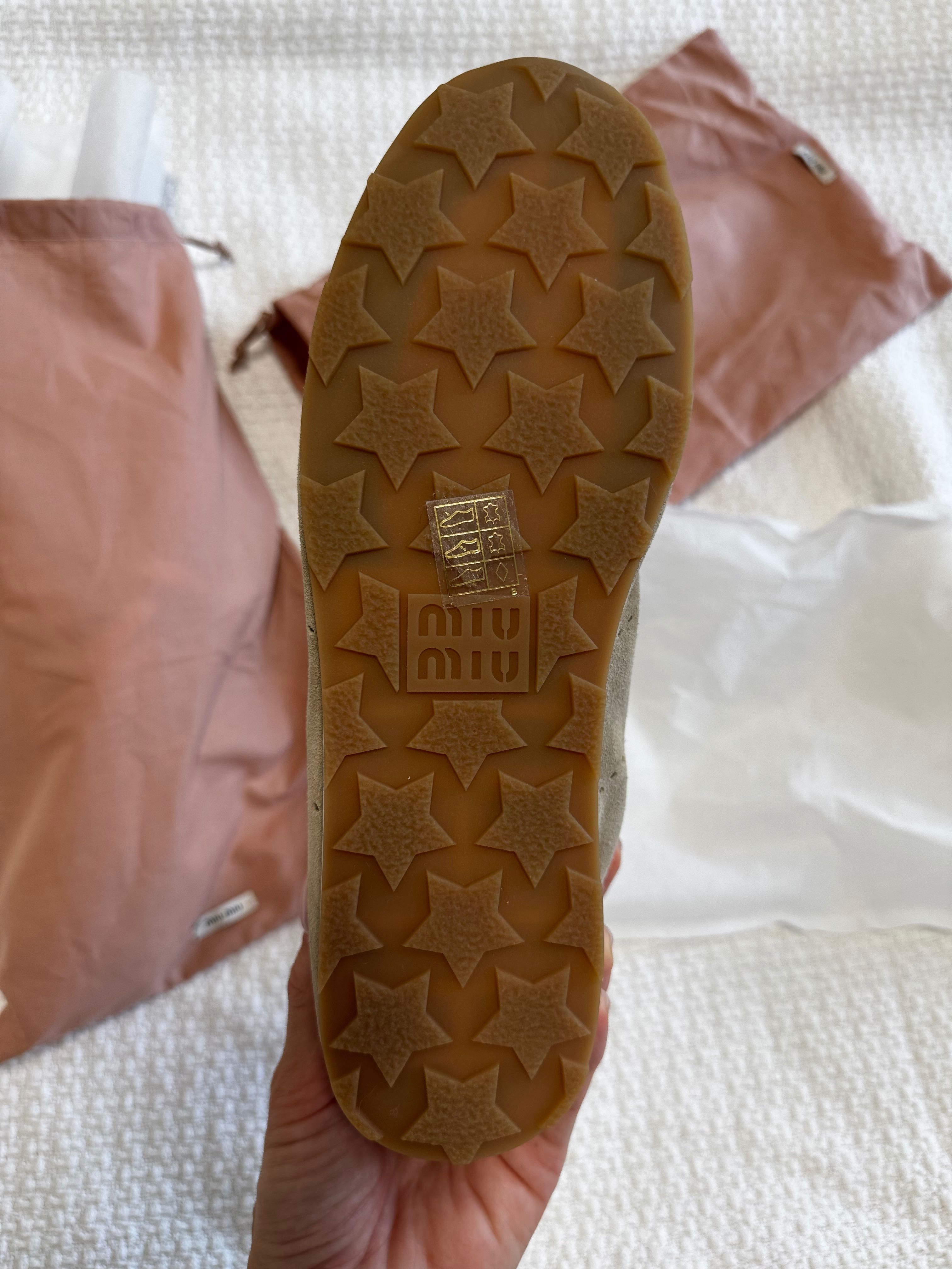 Кросівки Miu Miu Plume suede sneakers