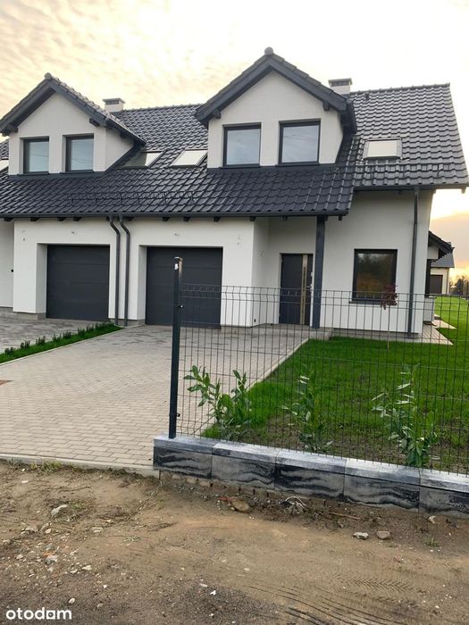 Nowoczesny bliźniak z garażem i ogrodem w Rokitkach k. Tczewa