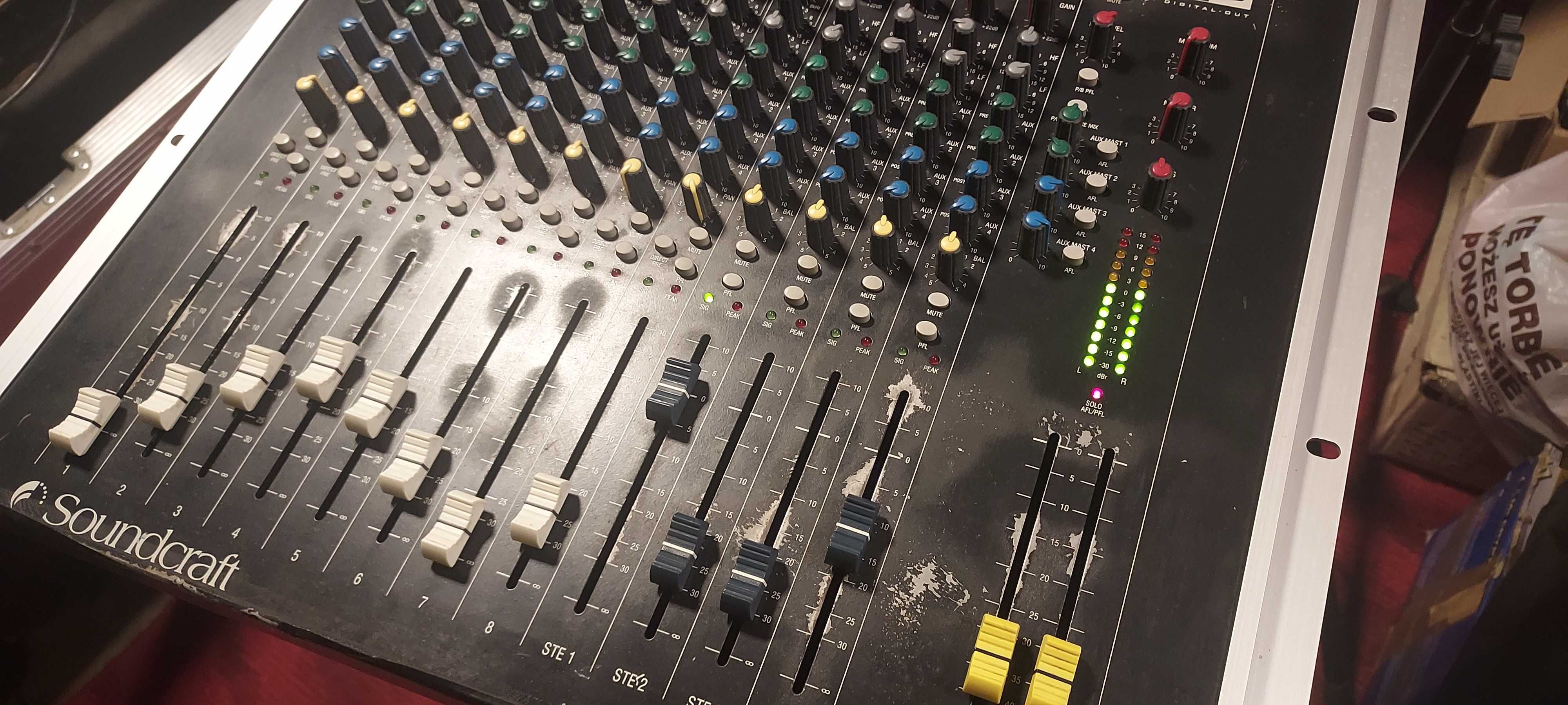 mixer estradowy M8 Soundcraft