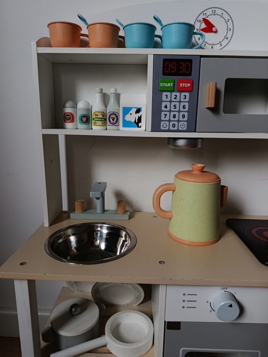 Kuchnia Drewniana dla dzieci z akcesoriami