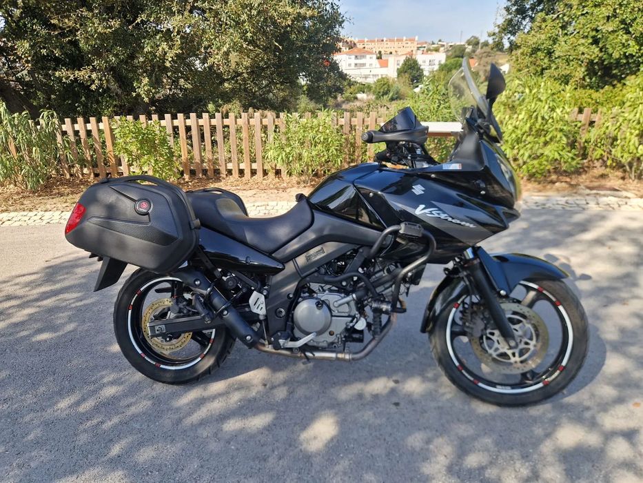 Suzuki DL  650 V-STROM  Possível Financiamento