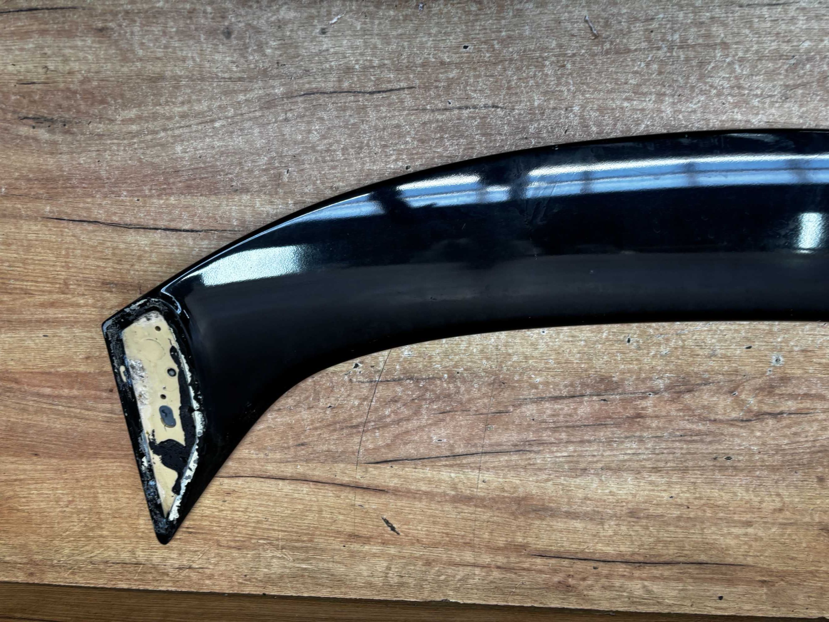 Lotka spoiler Ford Mondeo Mk4 kolor g6