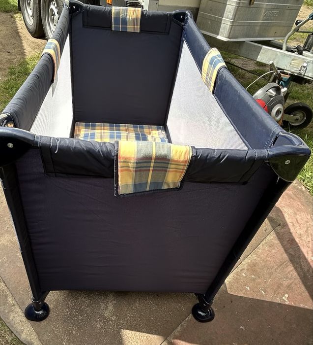 Petit Lamt kojec dla niemowlaka