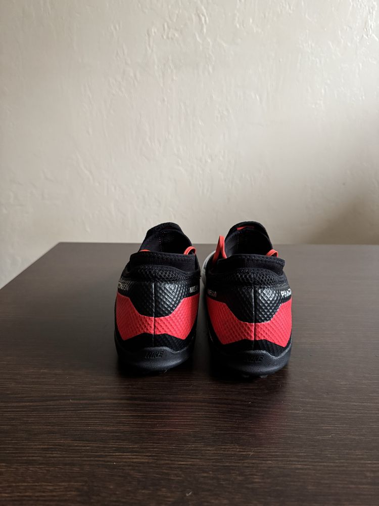 Сороконіжки Nike Phantom VSN 2 Academy DF TF