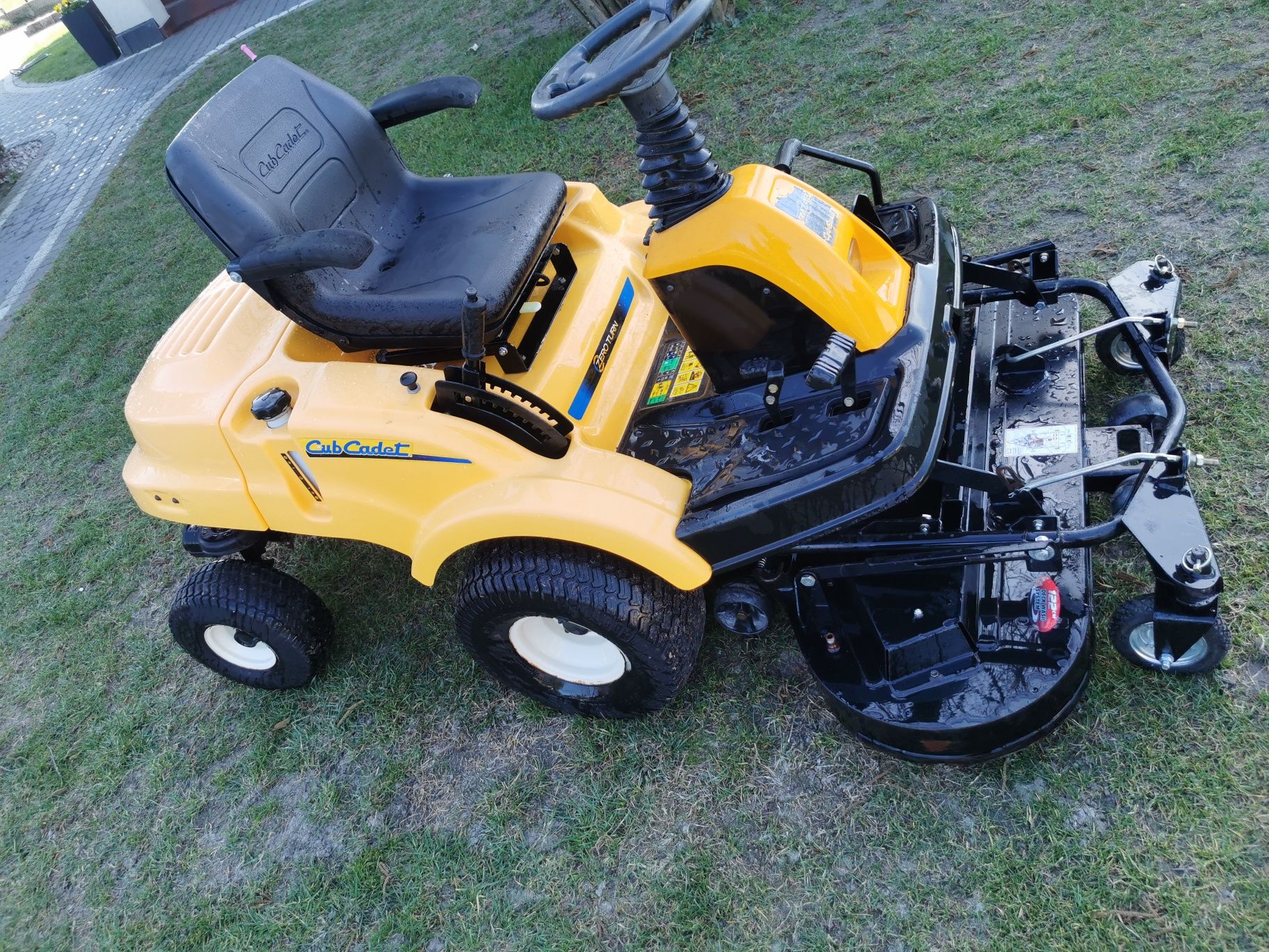 Traktorek komunalny MTD Cub Cadet 22 konie skrzynia hydro stan bdb!