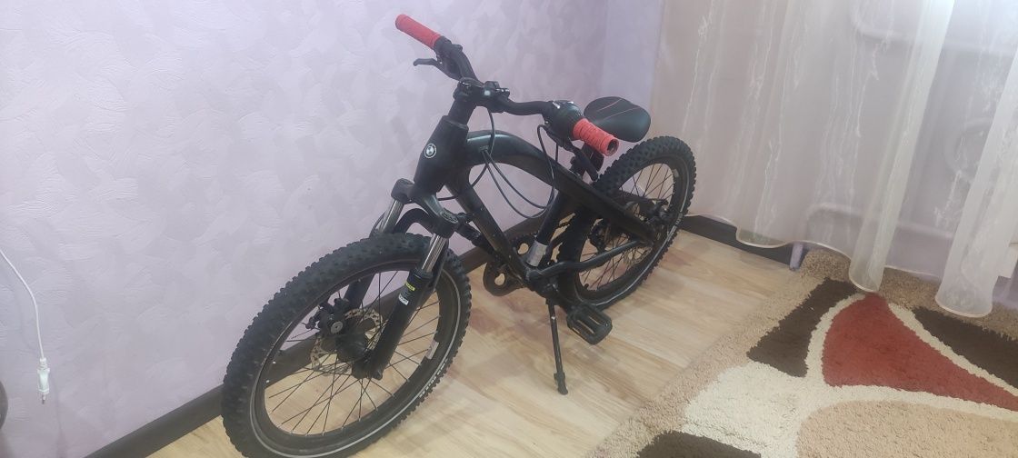 Велосипед BMW junior 12