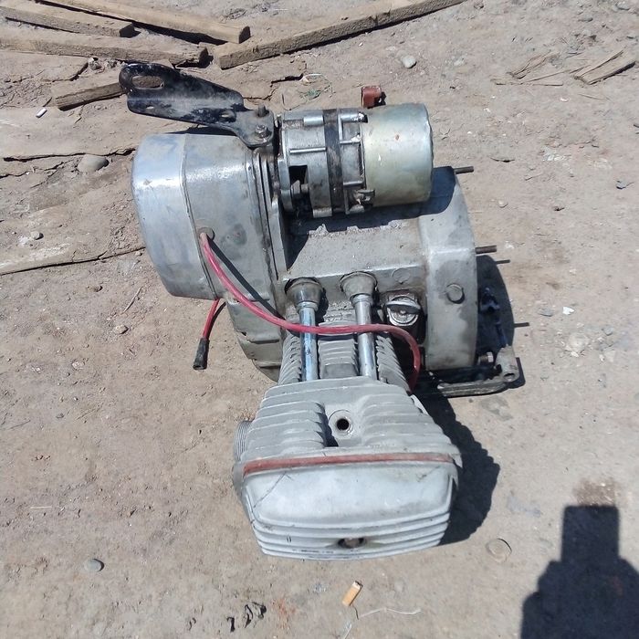 Двигун до мотоцикла Дніпро.