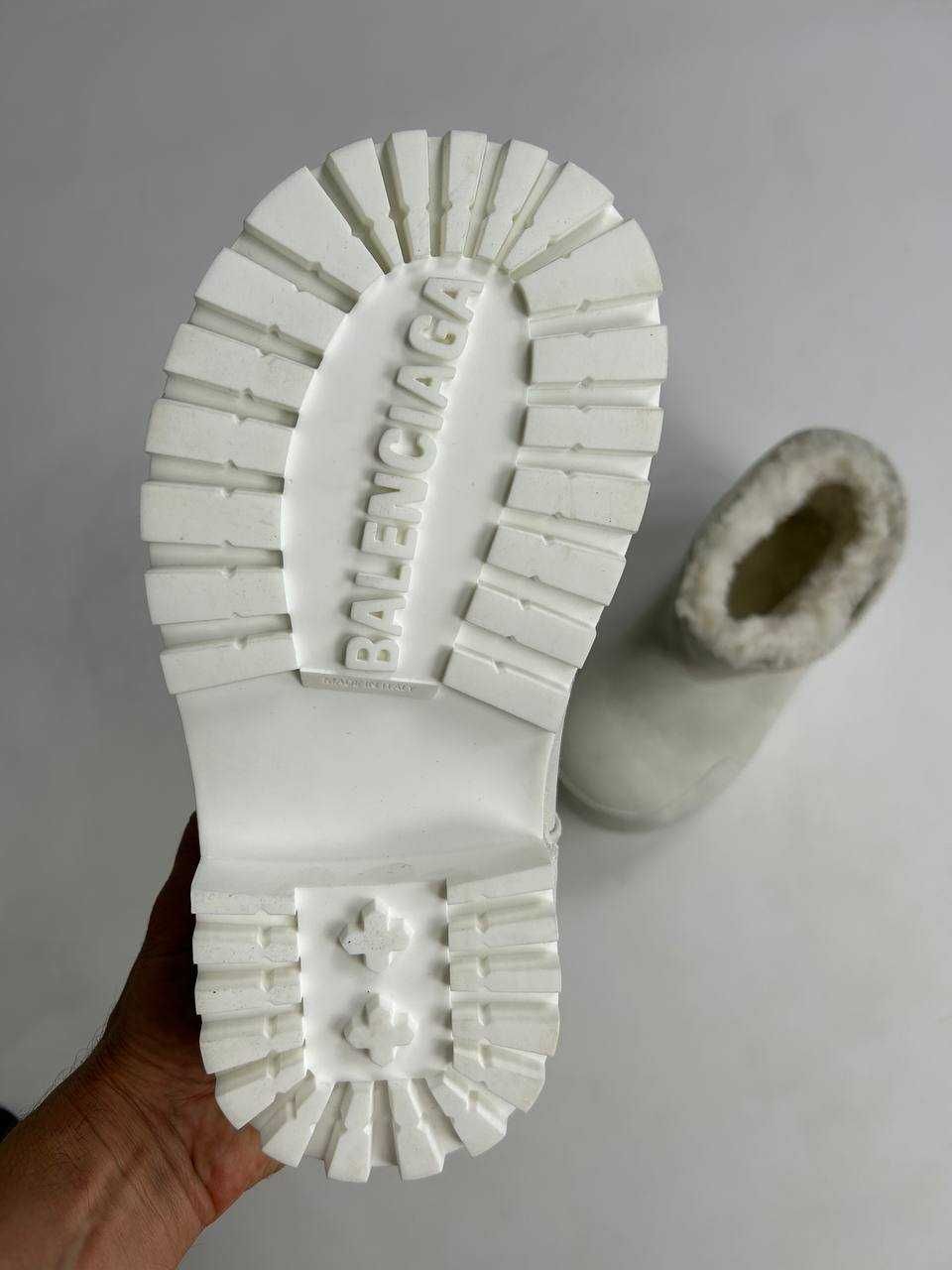 BALENCIAGA ALASKA SKI FUR BOOTS ботинки белые чоботи білі уггі ugg low
