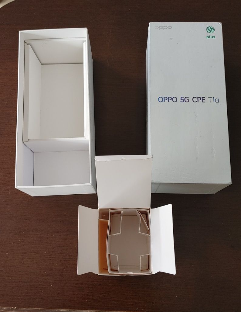 OPPO CPE 5G T1a Opakowanie Karton po Routerze z sieci Plus Model CTC05