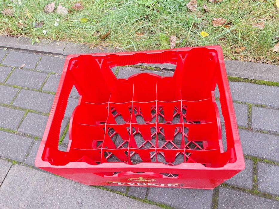 Skrzynka, krata, transporter na piwo TYSKIE czerwona