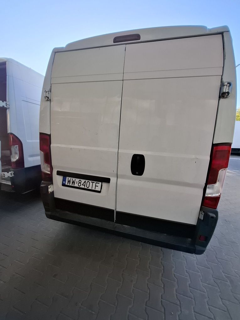 Sprzedam peugot boxer 2.0 rok produkcji 2017 r przebieg 180000
