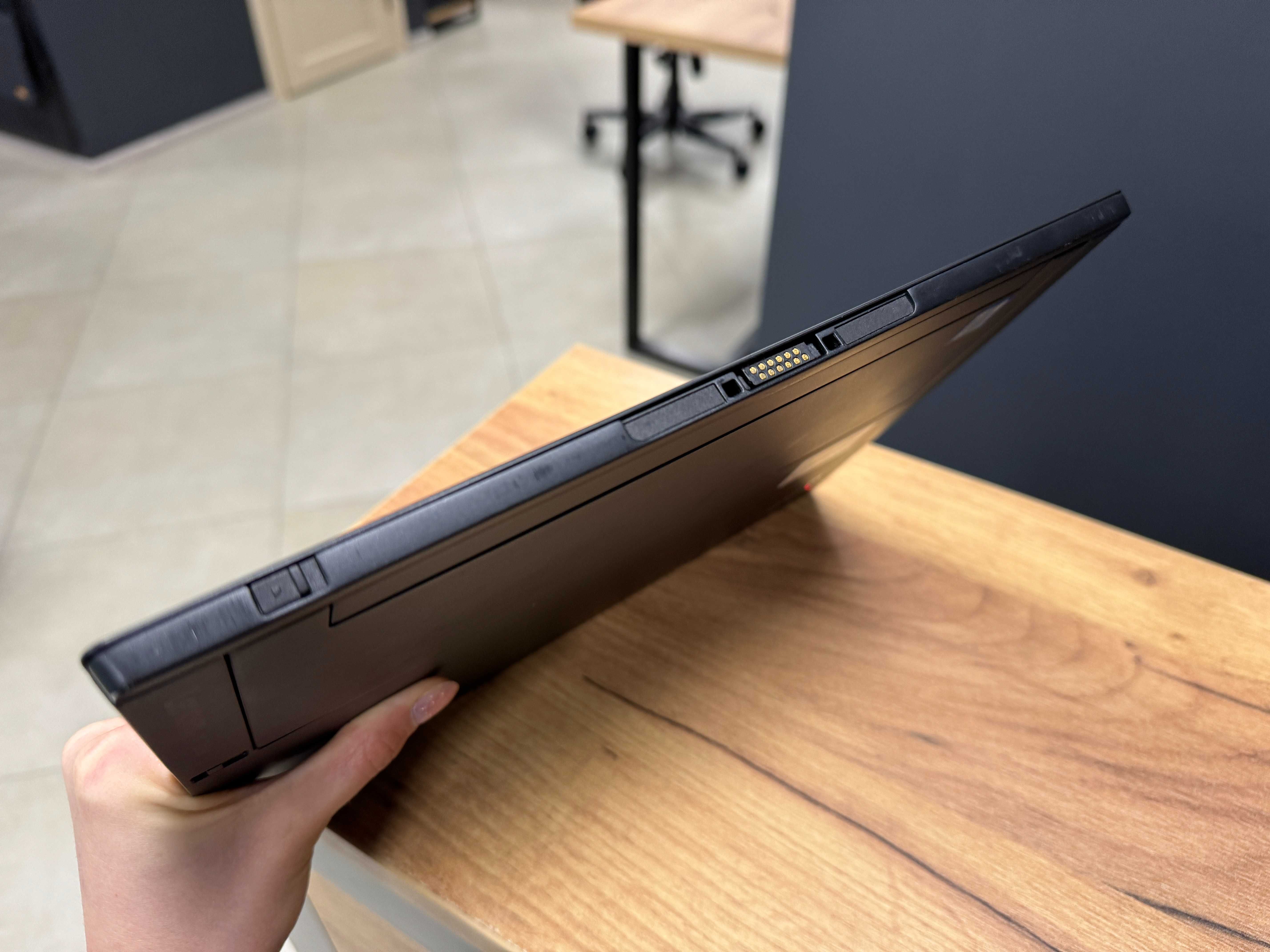 Сенсорний Lenovo ThinkPad X1 - Core m5 6Y57/8 GB/256 SSD/2K IPS