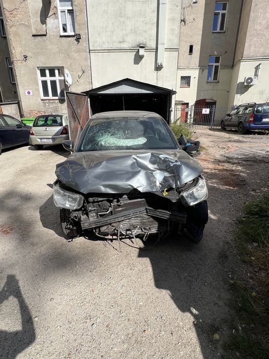 Samochód po kolizji