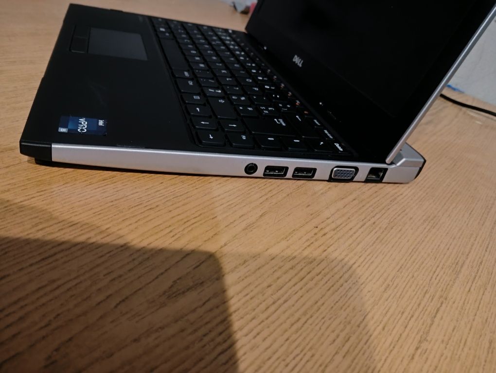 Laptop Dell vostro win10pro