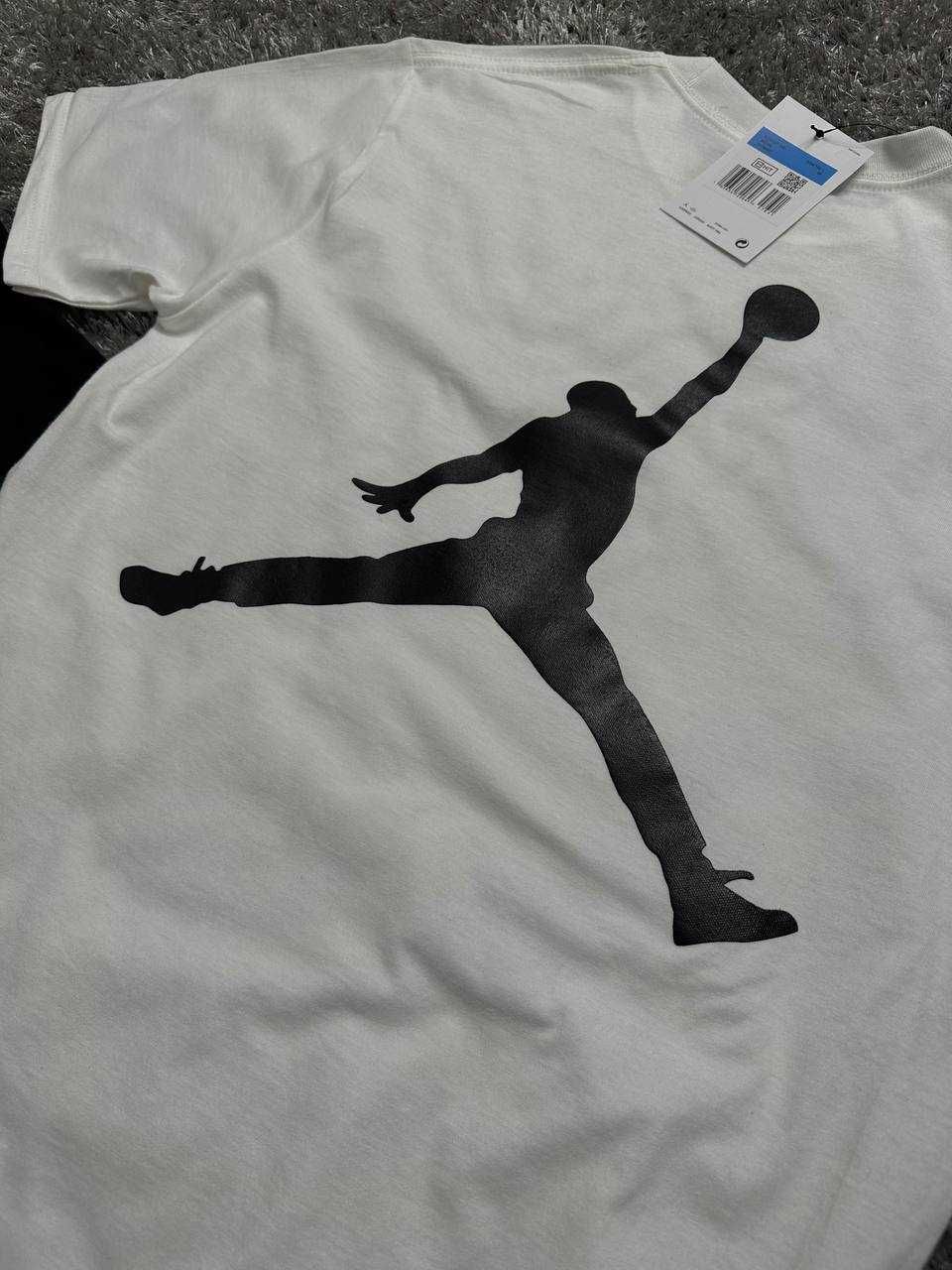 T-shirt Jordan z dużym logo