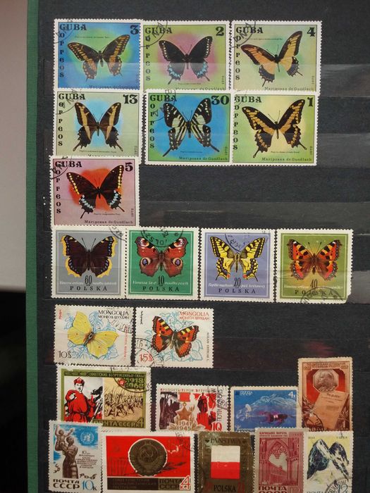 Альбом марок разной тематики.