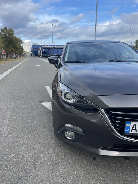 Продам авто Mazda 3 2,5
