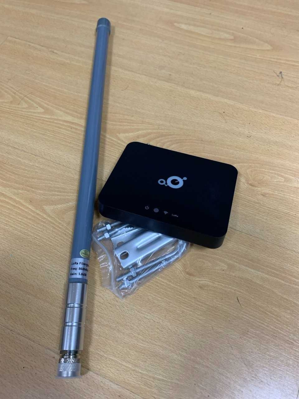 Helium Hotspot Merryiot + Antena 5.8dBi 50cm