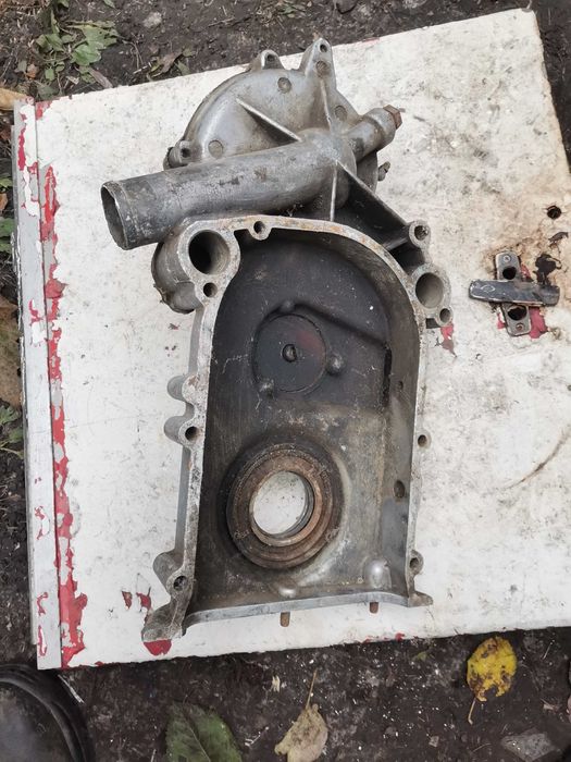 Передня кришка двигуна газ-53