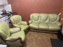 Диван кровать и одно кресло