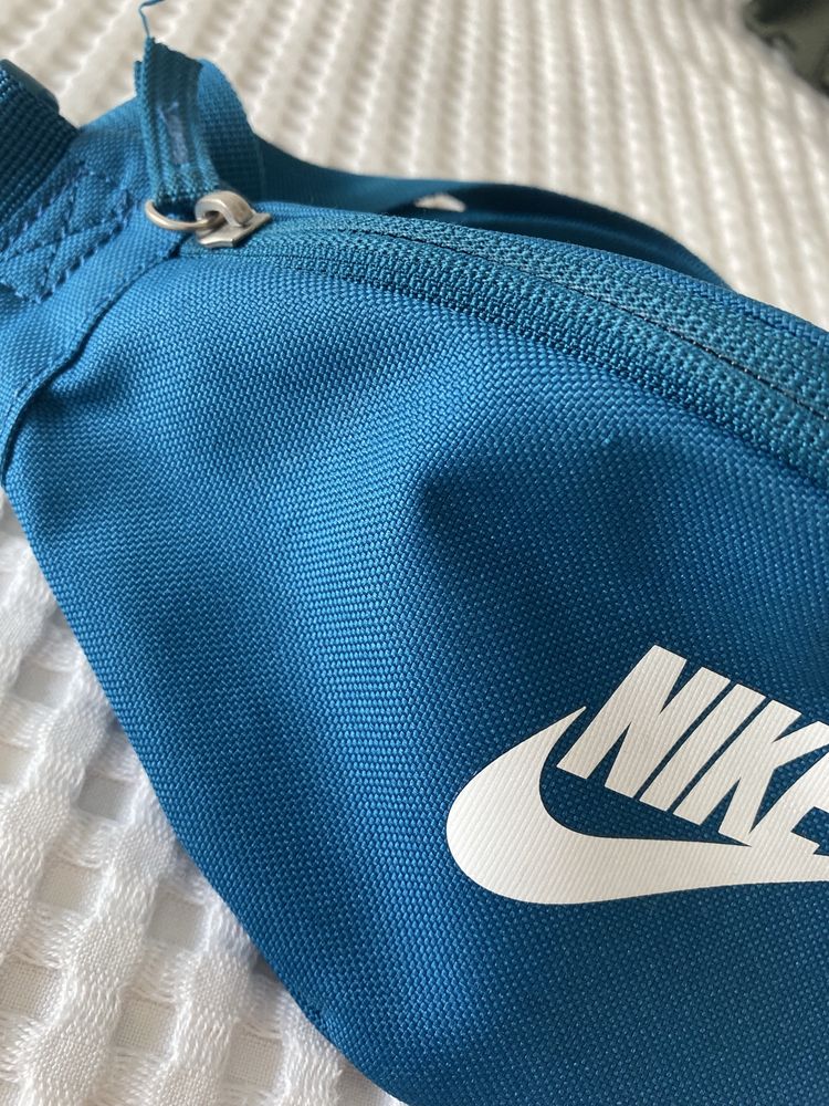 Nerka Nike Heritage