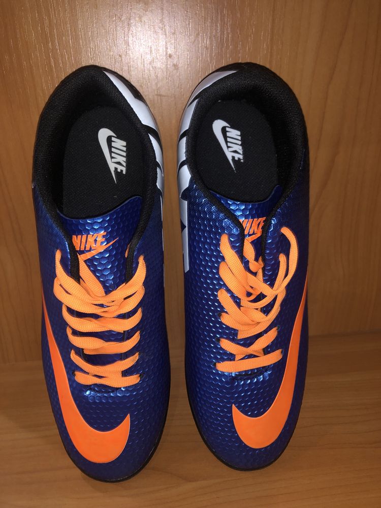 Сороконіжки Nike Mercurial