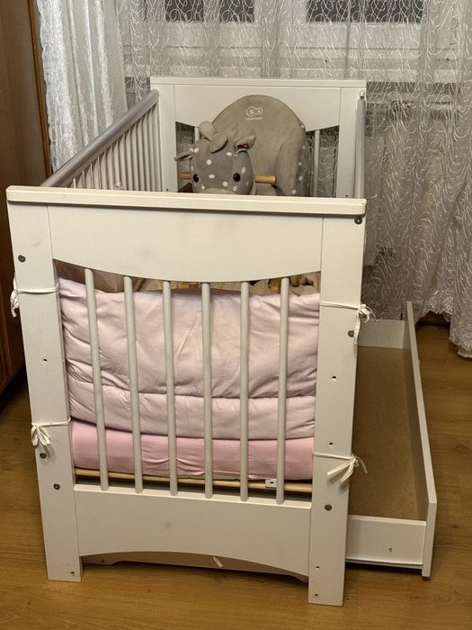 Białe łóżeczko dziecięce + konik na biegunach GRATIS