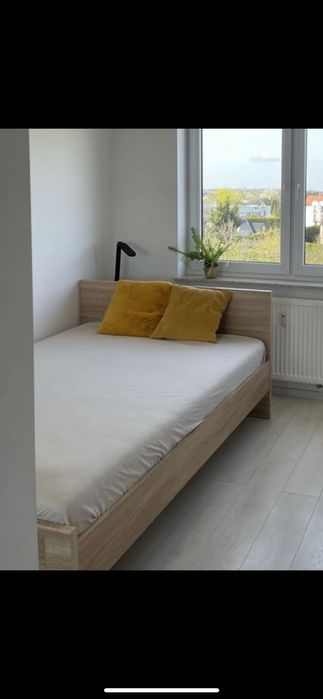 Rama łóżka 140x200 ze stelażem