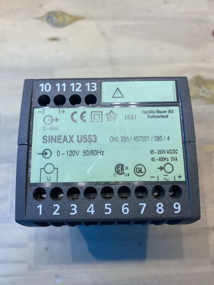 Transdutor de tensao AC RMS Camille Bauer SINEAX U553