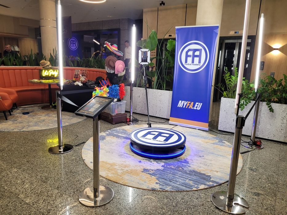 FOTOBUDKA360 > wesele > urodziny > jubileusz > Event > konferencja